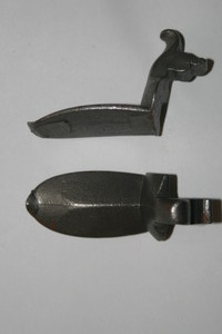 British Dragoon flintlock pistol frizzen