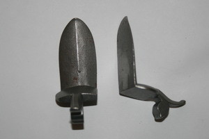 Flintlock frizzen English style